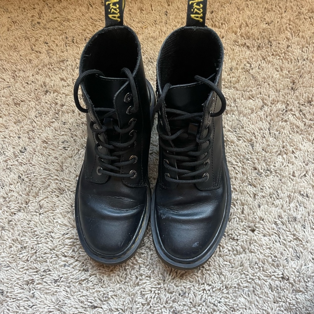 Doc Martins - Picture 2 of 4